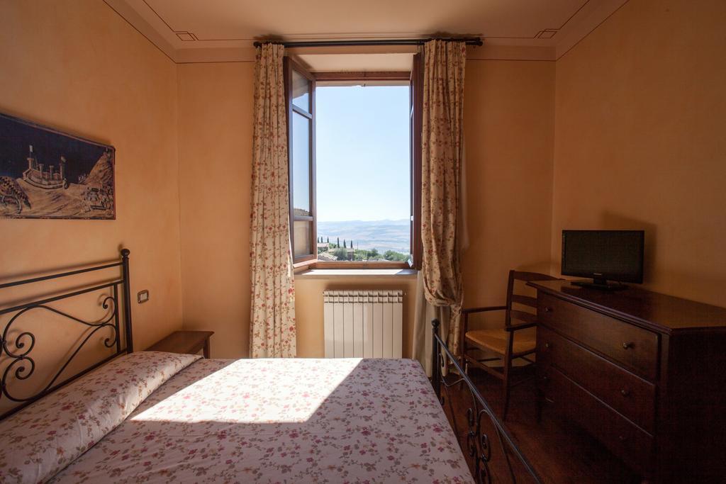 Апарт отель Residenza Palazzo Saloni Монтальчино Экстерьер фото